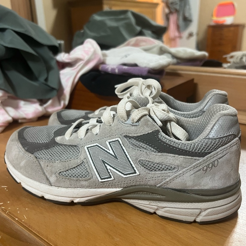 New Balance 990